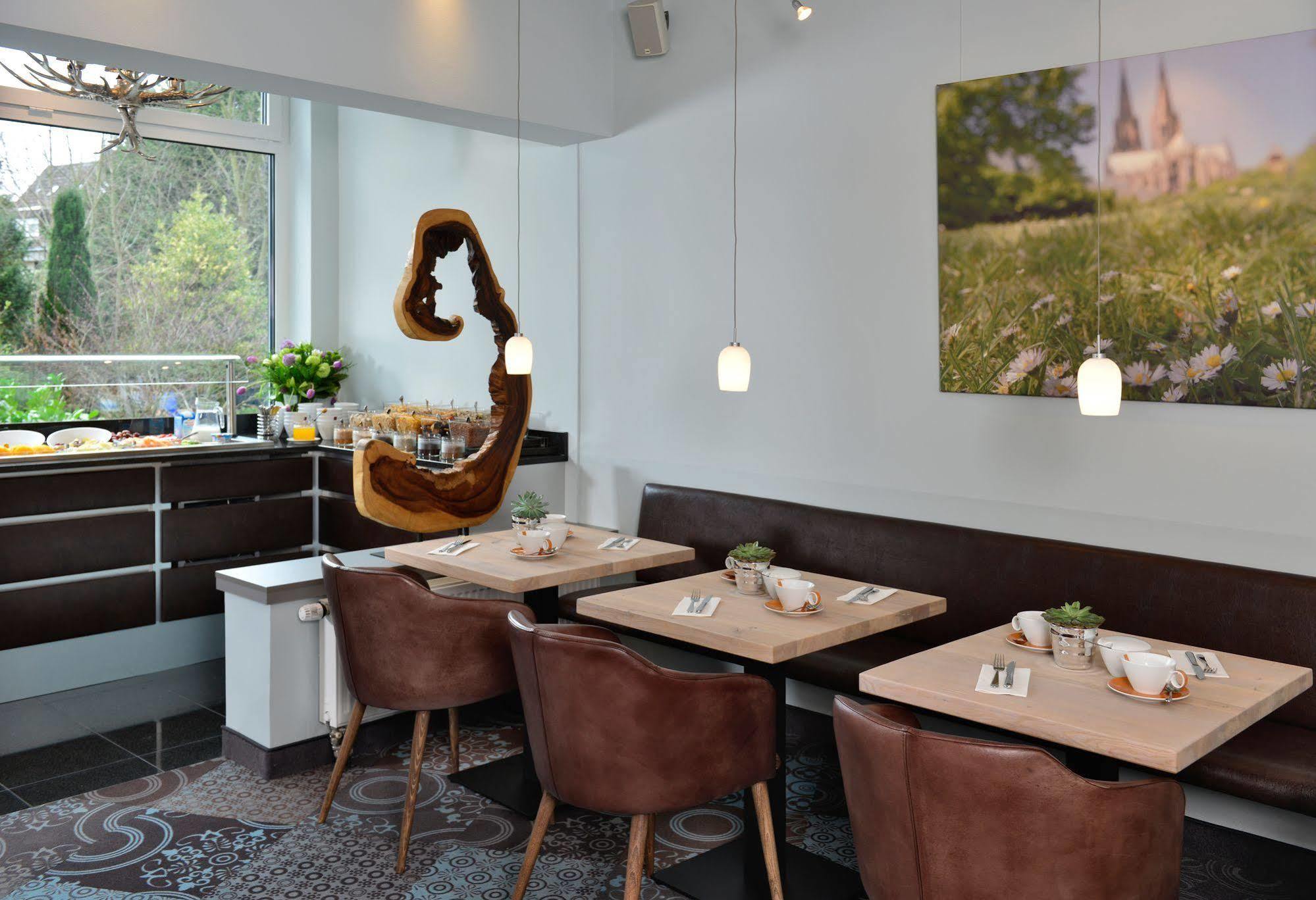 Uhu Gaestehaus Superior Kolín nad Rýnem Exteriér fotografie