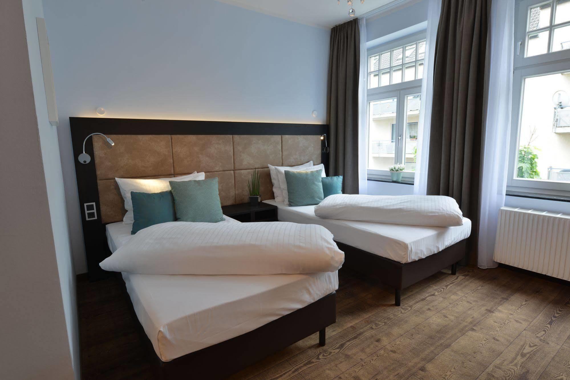 Uhu Gaestehaus Superior Kolín nad Rýnem Exteriér fotografie