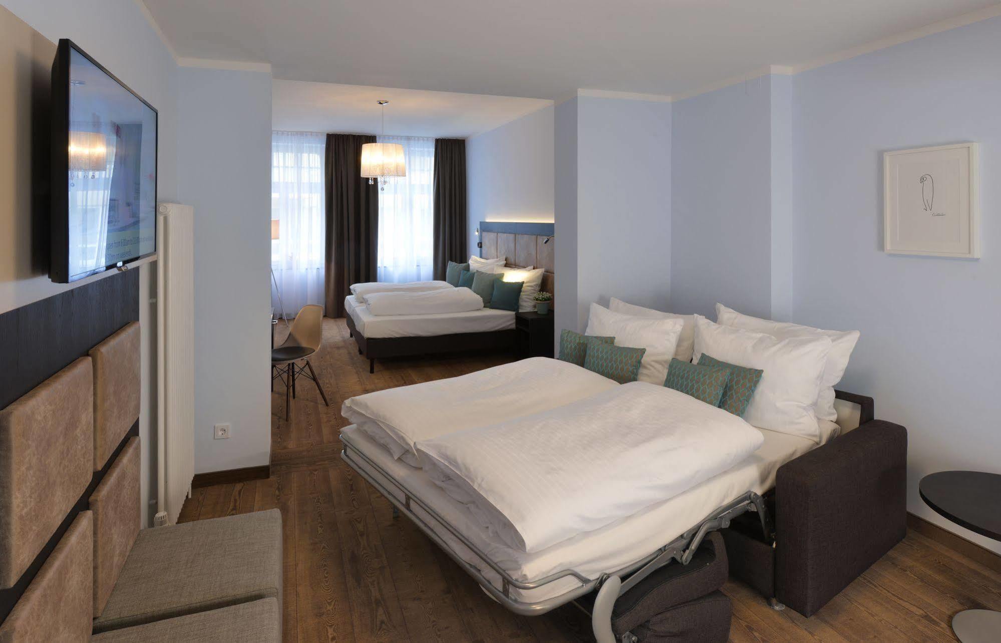 Uhu Gaestehaus Superior Kolín nad Rýnem Exteriér fotografie