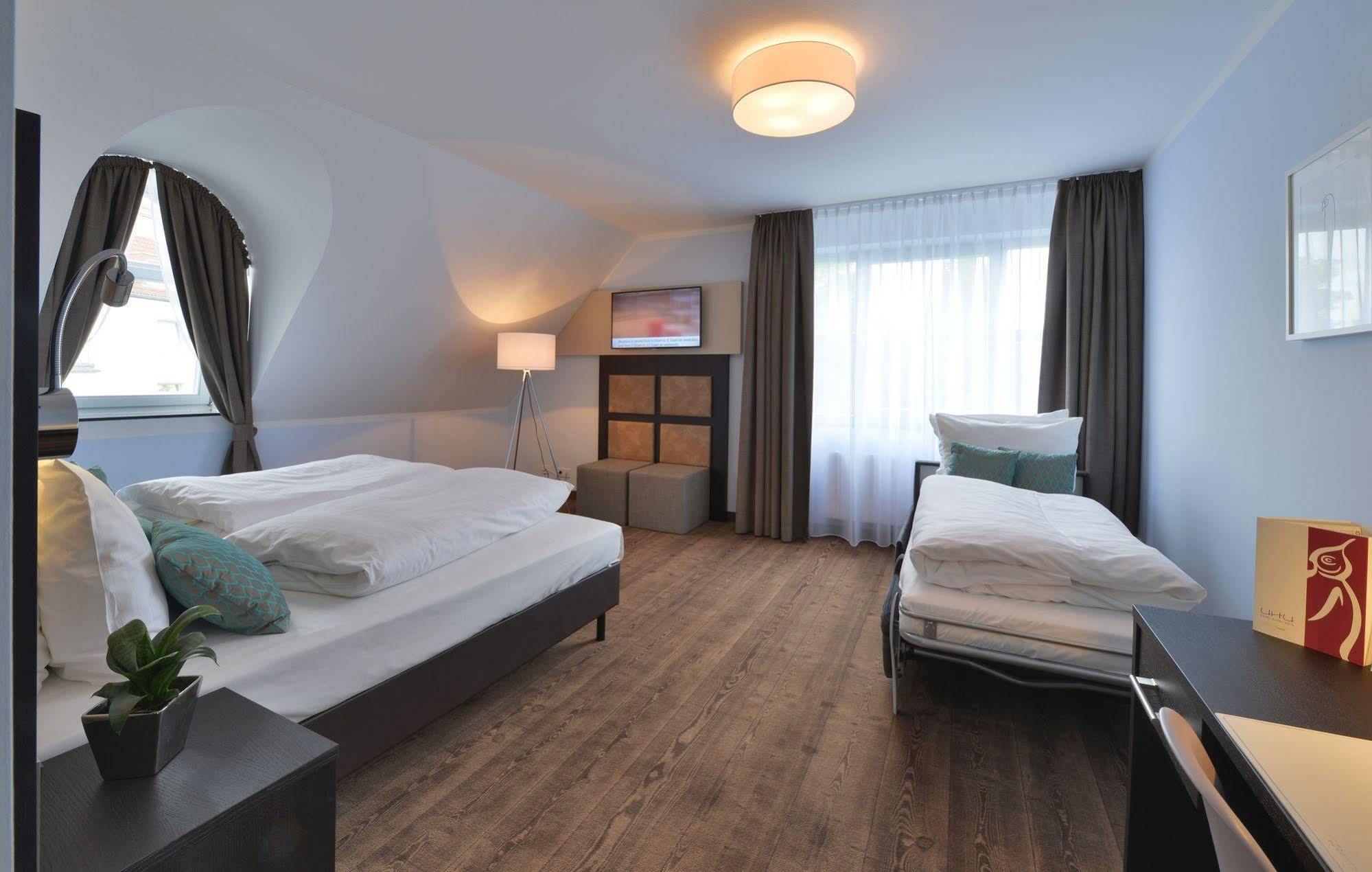 Uhu Gaestehaus Superior Kolín nad Rýnem Exteriér fotografie